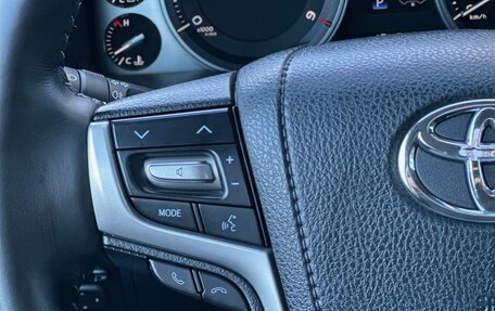 Toyota Land Cruiser 200, 2016 год, 6 000 000 рублей, 16 фотография
