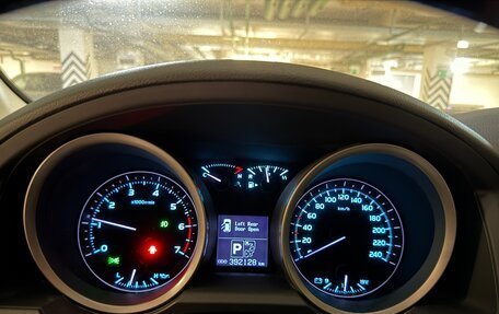 Toyota Land Cruiser 200, 2008 год, 2 700 000 рублей, 11 фотография