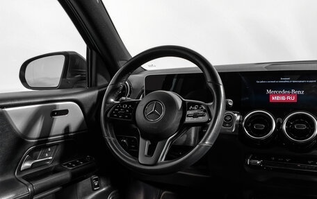 Mercedes-Benz GLB, 2020 год, 2 590 000 рублей, 15 фотография