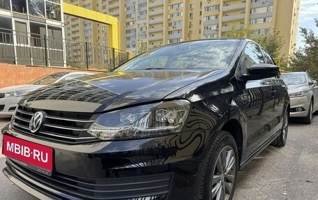 Volkswagen Polo VI (EU Market), 2019 год, 1 800 000 рублей, 1 фотография