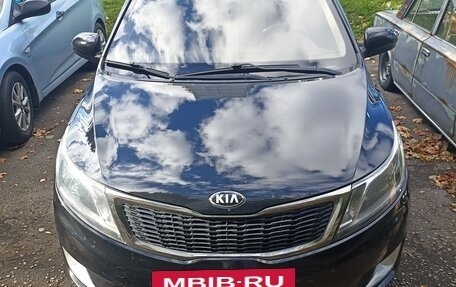 KIA Rio III рестайлинг, 2014 год, 985 000 рублей, 3 фотография
