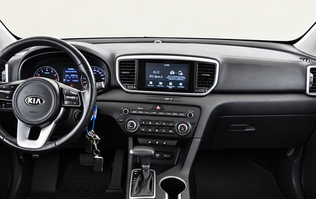 KIA Sportage IV рестайлинг, 2018 год, 1 850 000 рублей, 5 фотография