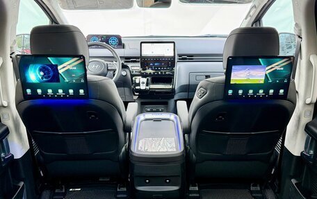 Hyundai Staria, 2024 год, 9 800 000 рублей, 37 фотография