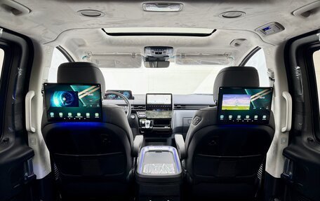 Hyundai Staria, 2024 год, 9 800 000 рублей, 34 фотография
