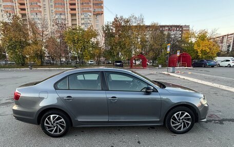 Volkswagen Jetta VI, 2017 год, 1 650 000 рублей, 6 фотография