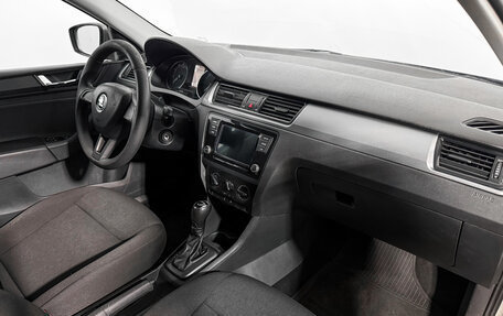 Skoda Rapid I, 2019 год, 990 000 рублей, 14 фотография