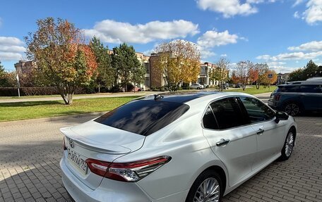 Toyota Camry, 2020 год, 2 400 000 рублей, 5 фотография