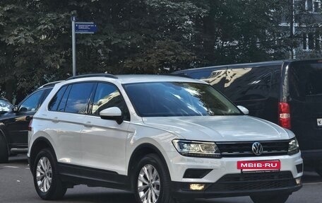 Volkswagen Tiguan II, 2020 год, 2 505 000 рублей, 9 фотография