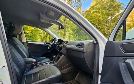 Volkswagen Tiguan II, 2020 год, 2 505 000 рублей, 17 фотография