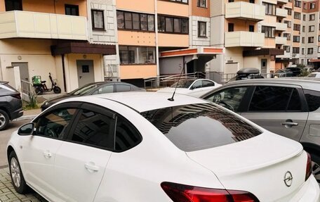 Opel Astra J, 2014 год, 840 000 рублей, 3 фотография