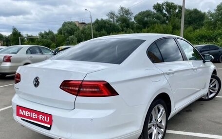 Volkswagen Passat B8 рестайлинг, 2015 год, 850 000 рублей, 2 фотография