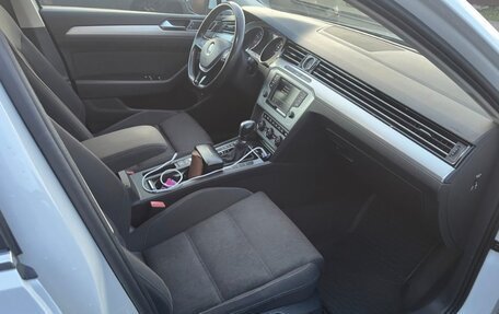 Volkswagen Passat B8 рестайлинг, 2015 год, 850 000 рублей, 4 фотография