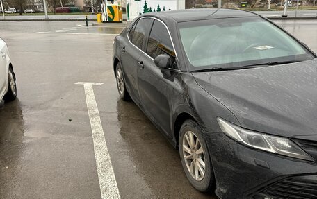 Toyota Camry, 2020 год, 2 650 000 рублей, 3 фотография