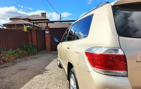 Toyota Highlander III, 2011 год, 1 800 000 рублей, 8 фотография