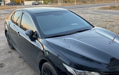 Toyota Camry, 2020 год, 2 650 000 рублей, 5 фотография