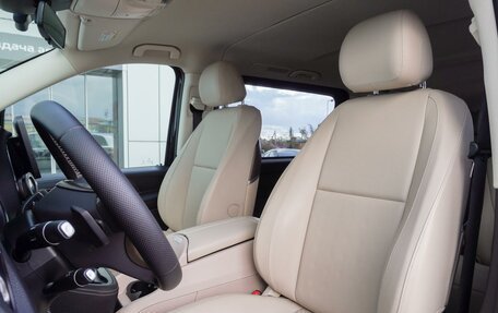 Mercedes-Benz Vito, 2022 год, 5 400 000 рублей, 12 фотография