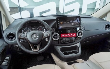 Mercedes-Benz Vito, 2022 год, 5 400 000 рублей, 11 фотография