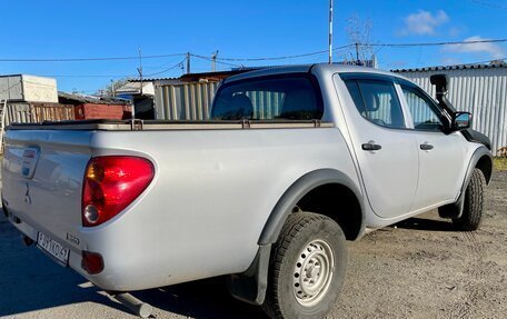 Mitsubishi L200 IV рестайлинг, 2014 год, 1 610 000 рублей, 4 фотография