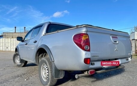 Mitsubishi L200 IV рестайлинг, 2014 год, 1 610 000 рублей, 6 фотография