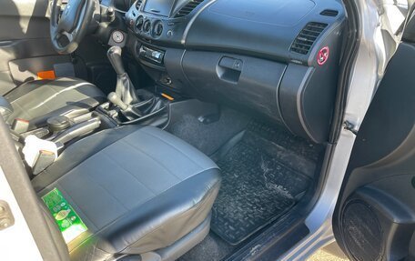 Mitsubishi L200 IV рестайлинг, 2014 год, 1 610 000 рублей, 11 фотография