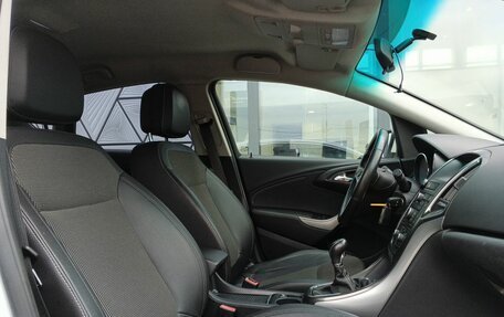Opel Astra J, 2012 год, 689 000 рублей, 21 фотография