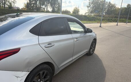 Hyundai Solaris II рестайлинг, 2018 год, 690 000 рублей, 8 фотография