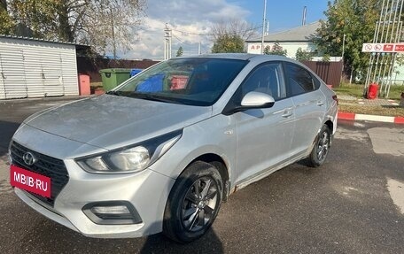 Hyundai Solaris II рестайлинг, 2018 год, 690 000 рублей, 9 фотография