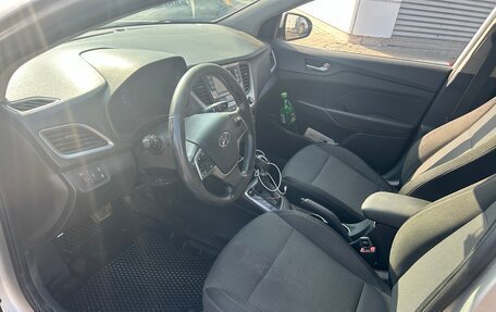 Hyundai Solaris II рестайлинг, 2018 год, 690 000 рублей, 14 фотография