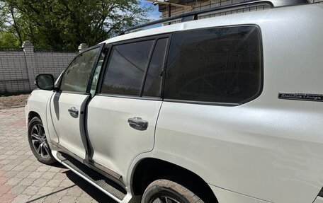 Toyota Land Cruiser 200, 2020 год, 6 000 000 рублей, 1 фотография