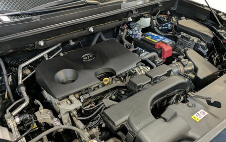 Toyota RAV4, 2020 год, 3 170 000 рублей, 9 фотография