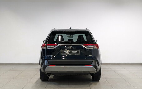 Toyota RAV4, 2020 год, 3 170 000 рублей, 6 фотография