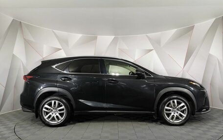 Lexus NX I, 2017 год, 2 445 000 рублей, 6 фотография