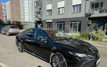 Toyota Camry, 2023 год, 3 840 000 рублей, 3 фотография
