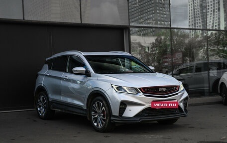 Geely Coolray I, 2022 год, 1 800 000 рублей, 3 фотография