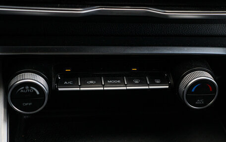 Geely Coolray I, 2022 год, 1 800 000 рублей, 17 фотография