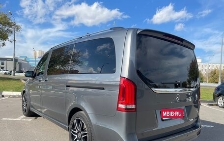 Mercedes-Benz V-Класс, 2021 год, 7 400 000 рублей, 4 фотография
