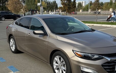 Chevrolet Malibu IX, 2022 год, 1 650 000 рублей, 4 фотография