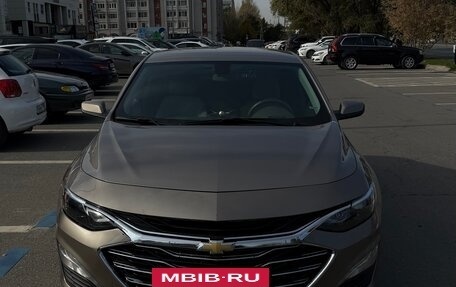 Chevrolet Malibu IX, 2022 год, 1 650 000 рублей, 3 фотография