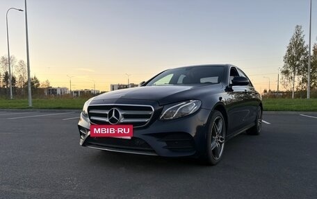 Mercedes-Benz E-Класс, 2019 год, 3 500 000 рублей, 9 фотография