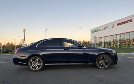 Mercedes-Benz E-Класс, 2019 год, 3 500 000 рублей, 15 фотография