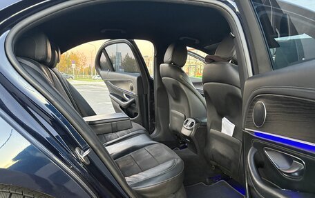 Mercedes-Benz E-Класс, 2019 год, 3 500 000 рублей, 23 фотография