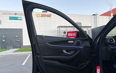 Mercedes-Benz E-Класс, 2019 год, 3 500 000 рублей, 17 фотография