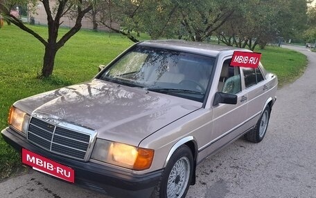 Mercedes-Benz 190 (W201), 1985 год, 372 000 рублей, 3 фотография