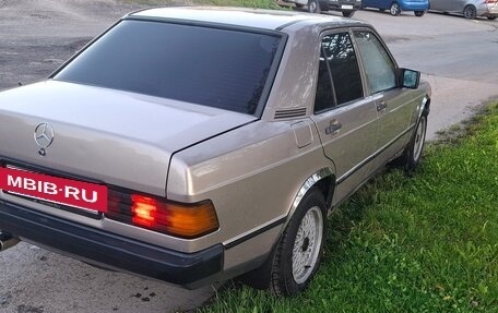 Mercedes-Benz 190 (W201), 1985 год, 372 000 рублей, 8 фотография