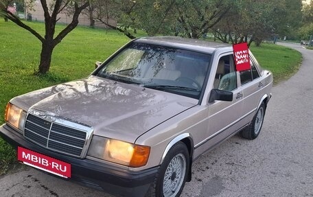 Mercedes-Benz 190 (W201), 1985 год, 372 000 рублей, 4 фотография