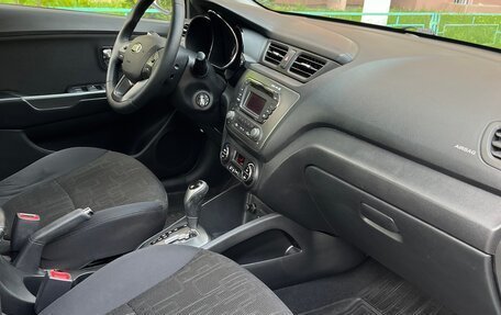 KIA Rio III рестайлинг, 2013 год, 830 000 рублей, 19 фотография