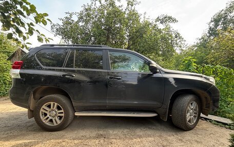 Toyota Land Cruiser Prado 150 рестайлинг 2, 2013 год, 2 700 000 рублей, 2 фотография