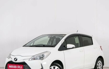 Toyota Vitz, 2017 год, 899 000 рублей, 4 фотография