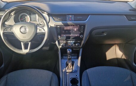 Skoda Octavia, 2017 год, 1 800 000 рублей, 6 фотография
