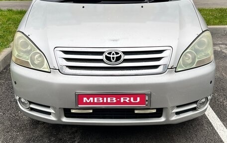 Toyota Ipsum II, 2001 год, 700 000 рублей, 1 фотография
